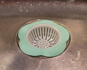 Handy Housewares 4.25" Flower Shaped Kitchen Sink Strainer Basket - Fits Most Standard Sinks